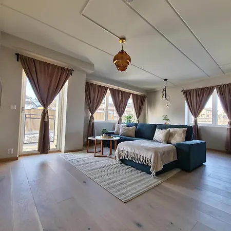 Location Near And Oslo Airport * 利勒斯特罗姆